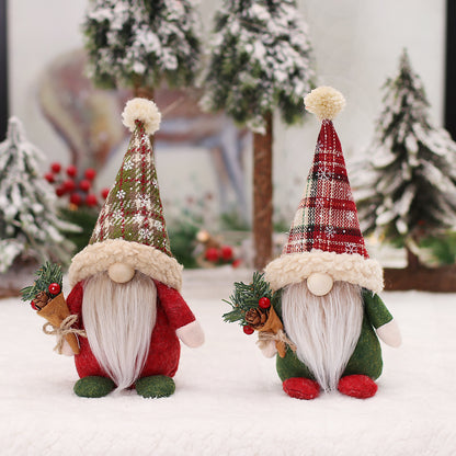 Weihnachts-Wichtel mit Geschenk