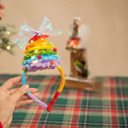 DIY Weihnachtsbaum-Tischdekoration aus Biegeplüsch
