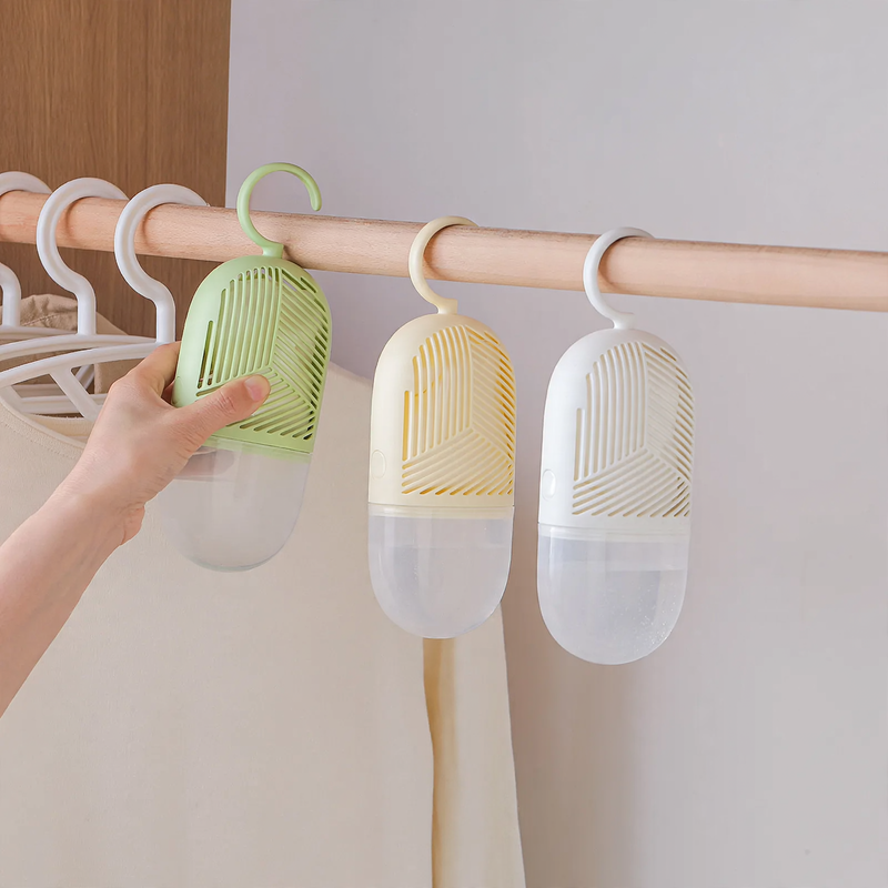 Hängender Entfeuchter für Kleiderschränke