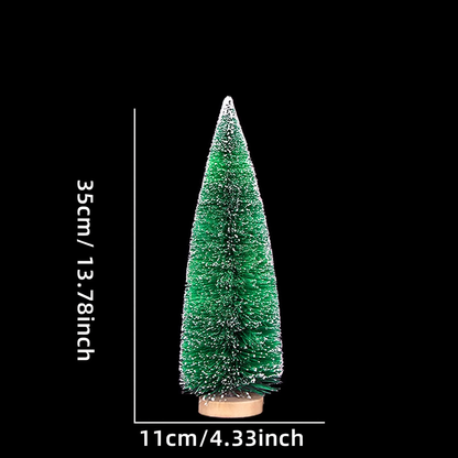 Miniatur-Weihnachtsbaum als Tischdekoration