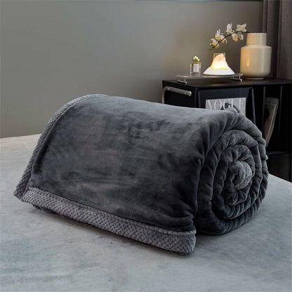 Flauschige Korallenfleece-Decke, unifarben