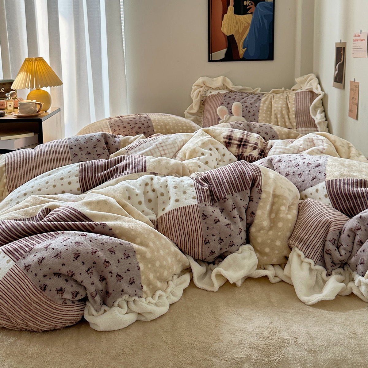 Verspieltes Bettwäsche-Set aus Milchfaser-Fleece mit Details