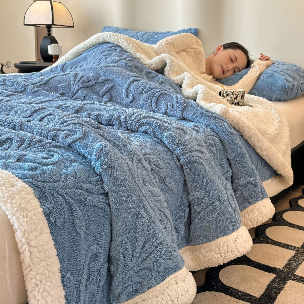 Jacquard-Wohndecke mit Lammfleece
