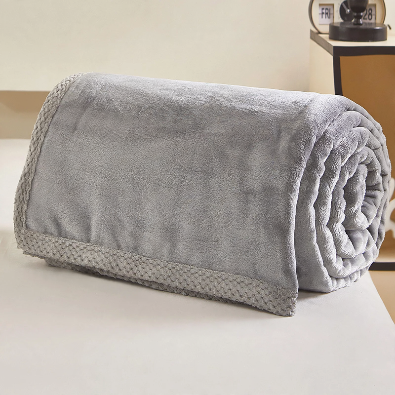 Flauschige Korallenfleece-Decke, unifarben