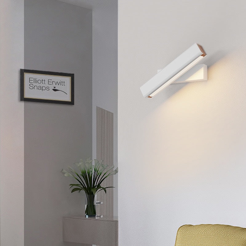 Moderne LED-Wandleuchte, schwenkbar