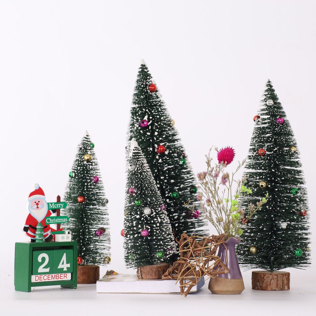 Mini-Weihnachtsbaum mit Schnee-Optik