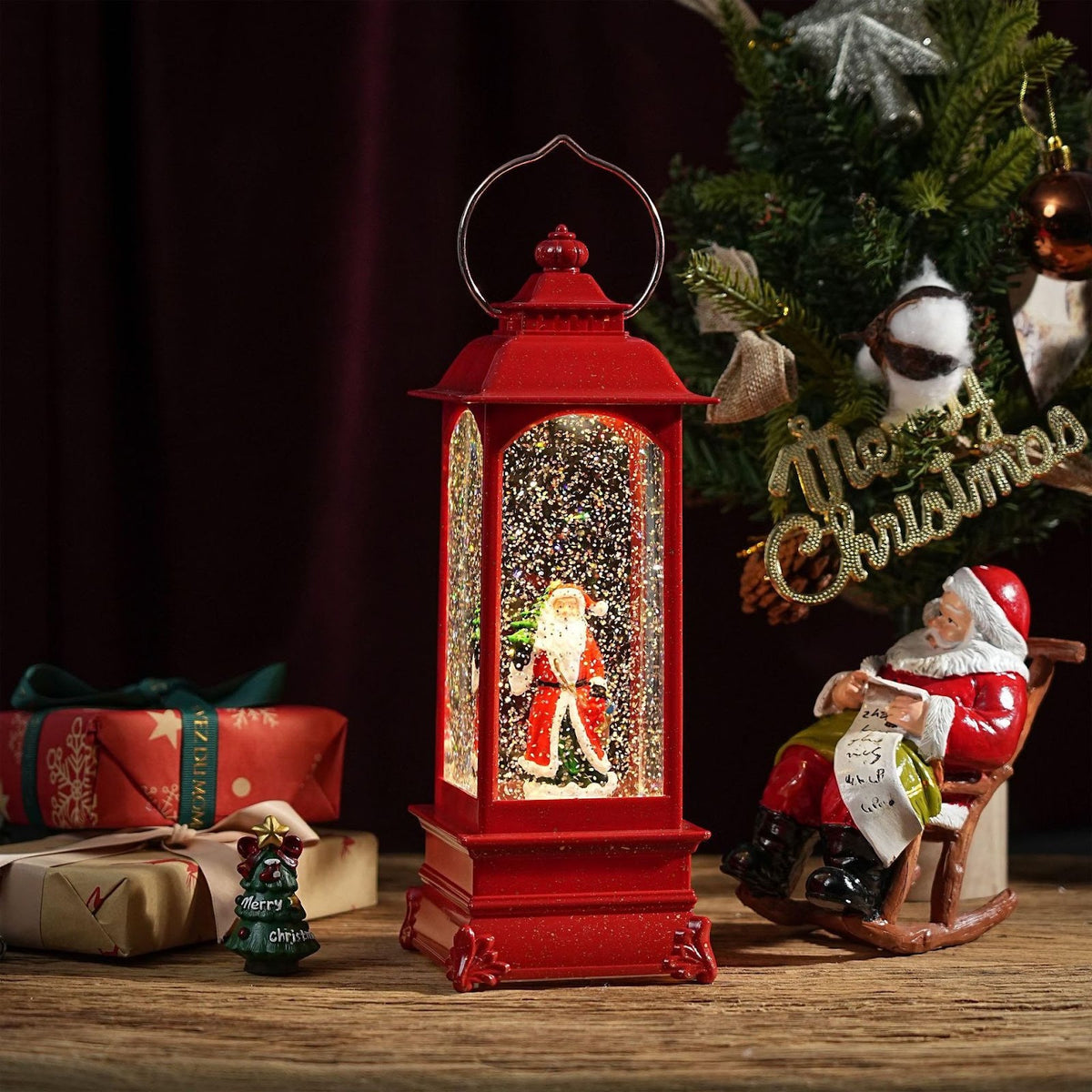 Dekorative Weihnachts-Laterne mit Schneeeffekt und Licht