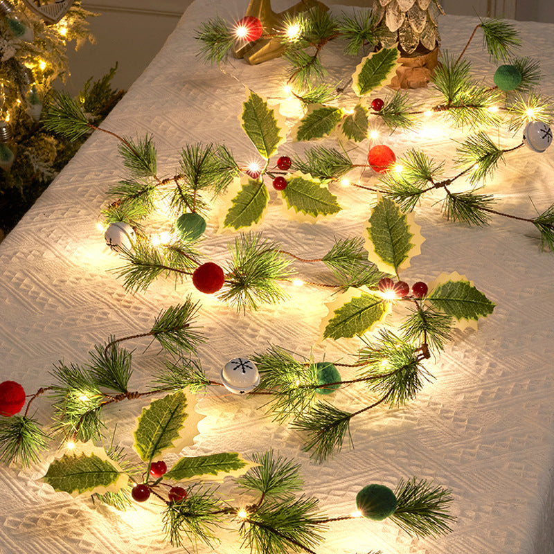 LED-Lichterkette mit Tannenzapfen-Design