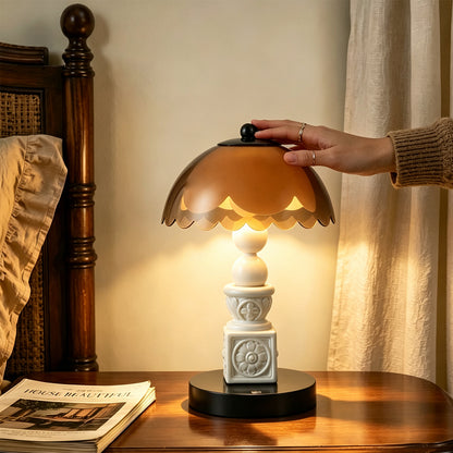 Nachttischlampe mit Quallen-Reliefmotiv, weiß