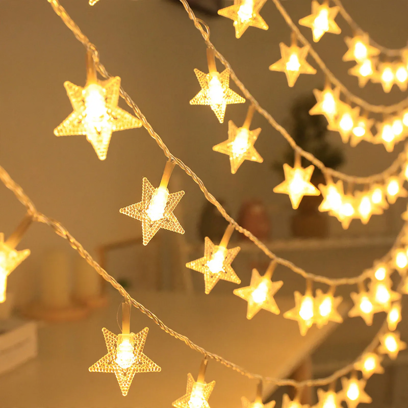 LED-Lichterkette mit Sternen- und Mondmotiven