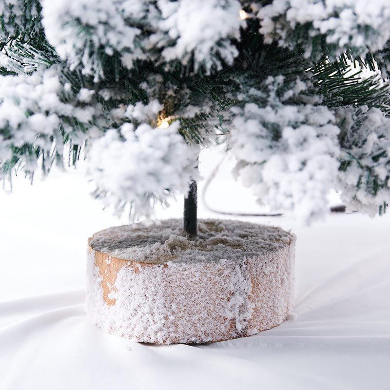 Mini-Weihnachtsbaum mit Schnee-Effekt und LED-Licht