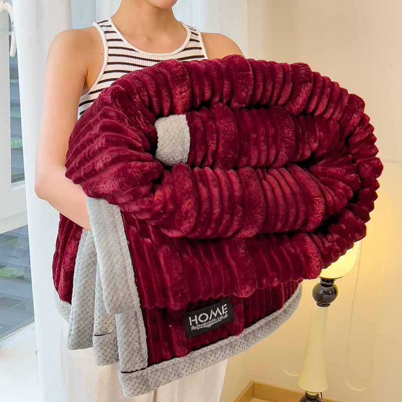 Hochwertige, gestreifte Korallenfleece-Decke