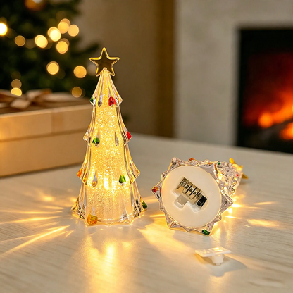 Beleuchtete Weihnachtsbaum-Dekoration mit warmem Licht