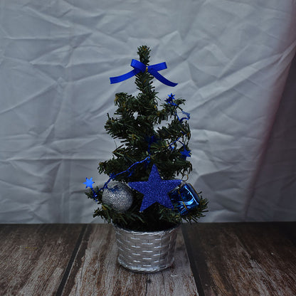 Künstlicher Weihnachtsbaum für den Tisch