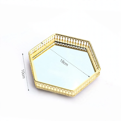 Geometrisches Spiegeltablett mit goldenem Griff