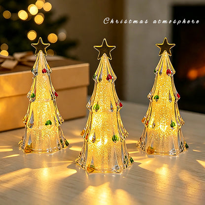 Beleuchtete Weihnachtsbaum-Dekoration mit warmem Licht