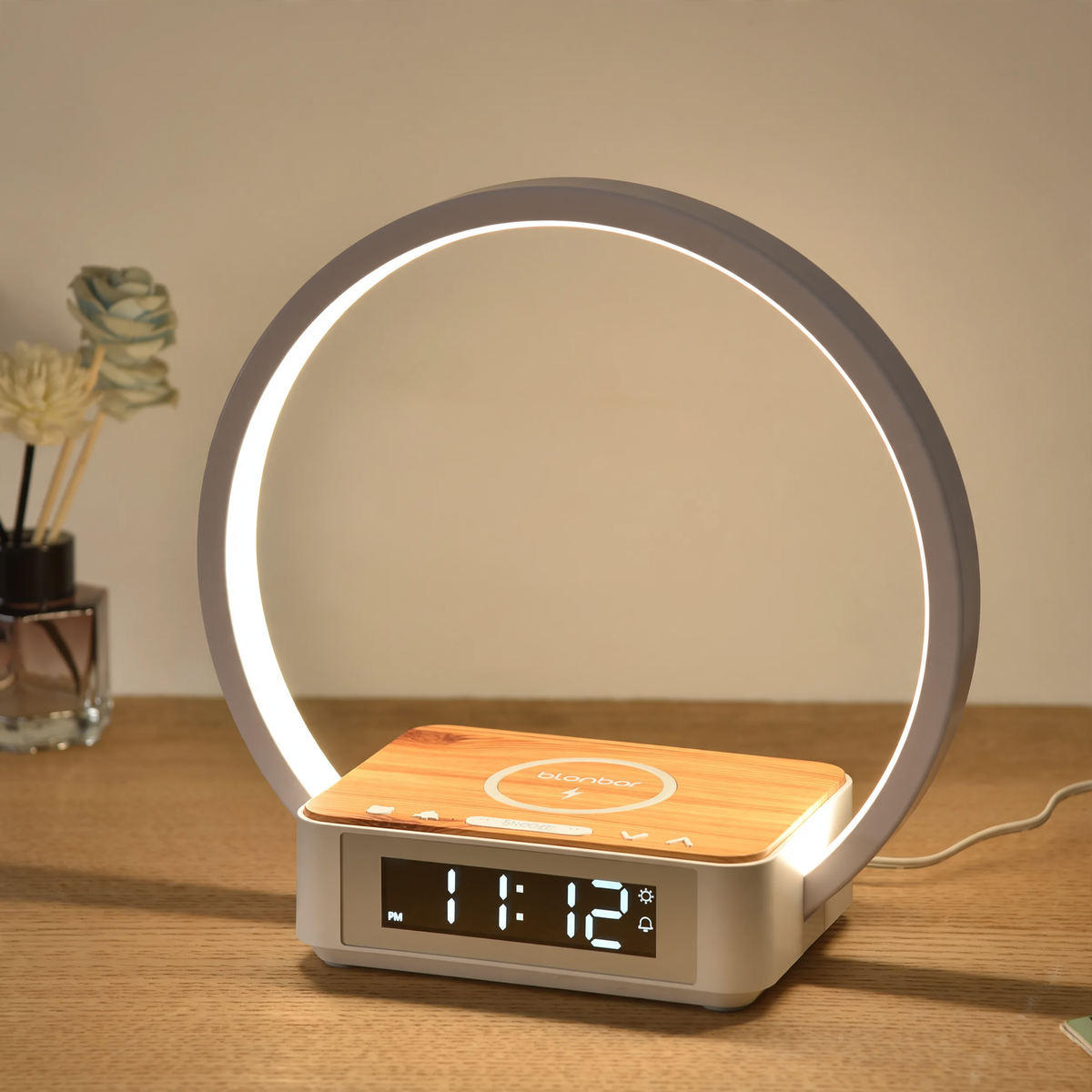 B17 LED-Nachttischlampe mit Touch-Steuerung und Ladefunktion
