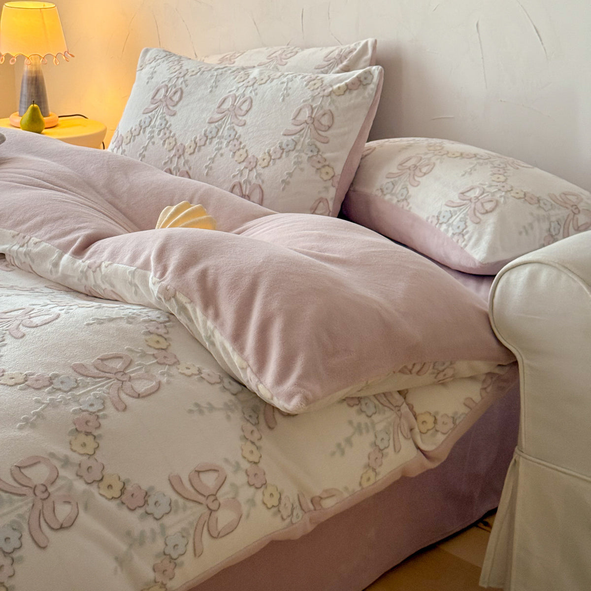 Milchfaser-Fleece Bettwäsche-Set mit floraler Prägung