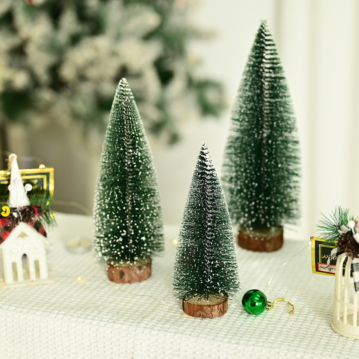 Mini-Weihnachtsbaum aus Kiefernnadeln, 30 cm