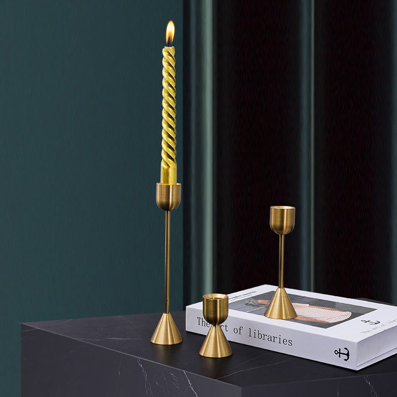 Moderner Kerzenhalter aus Aluminium, verschiedene Stile