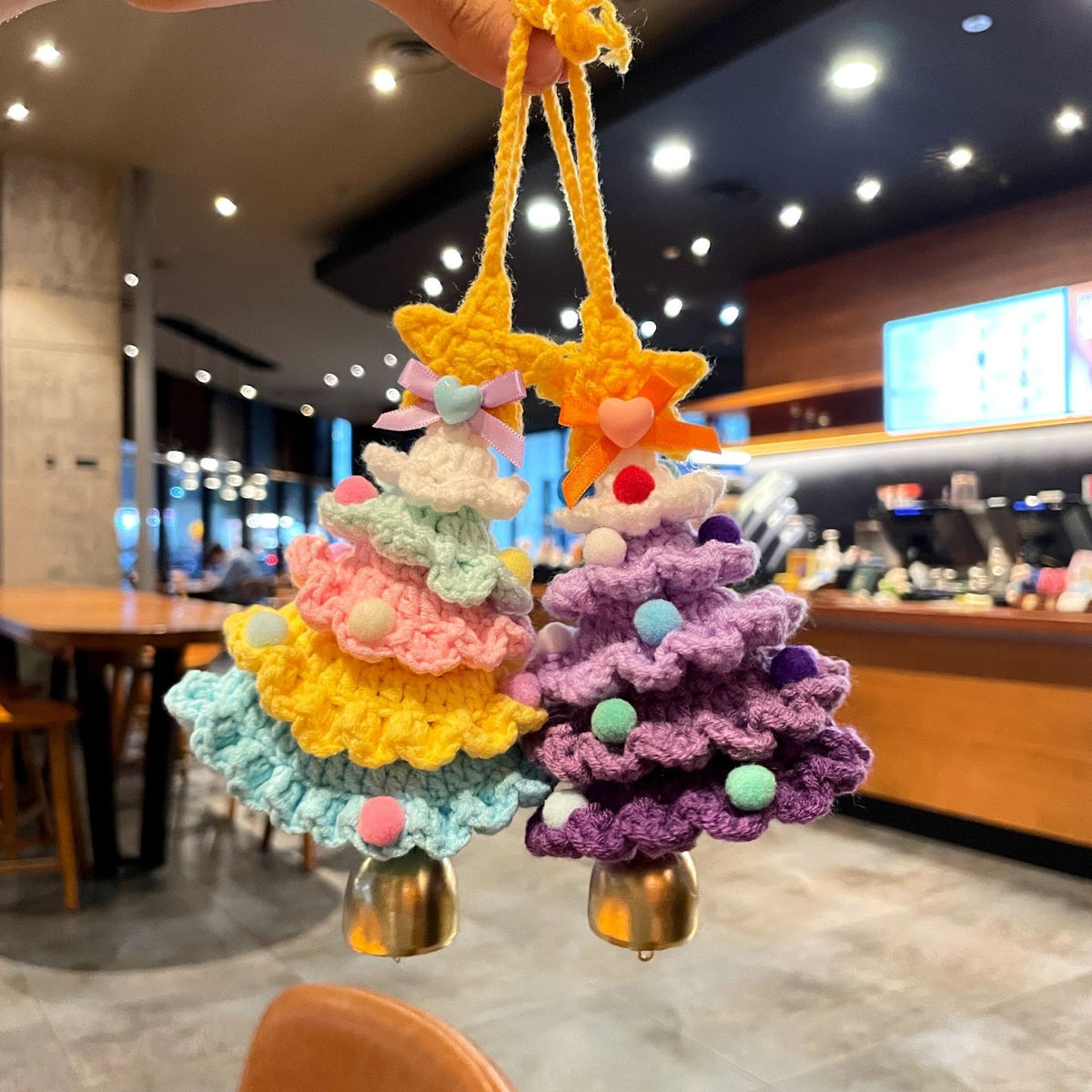 Gehäkelter Mini-Weihnachtsbaum-Anhänger