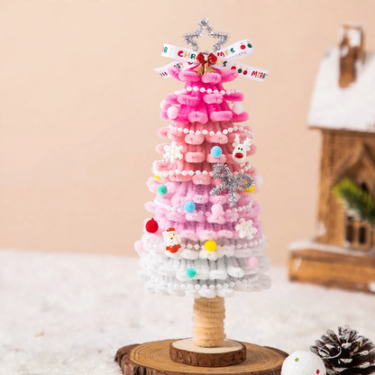DIY Weihnachtsbaum-Tischdekoration aus Biegeplüsch
