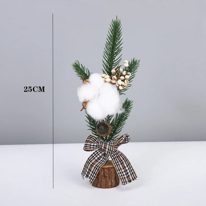 Mini-Weihnachtsbaum-Tischdekoration mit Tannenzapfen