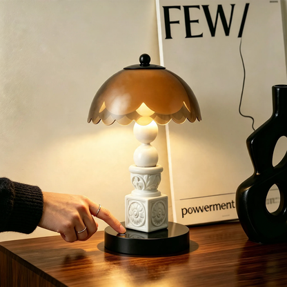 Nachttischlampe mit Quallen-Reliefmotiv, weiß