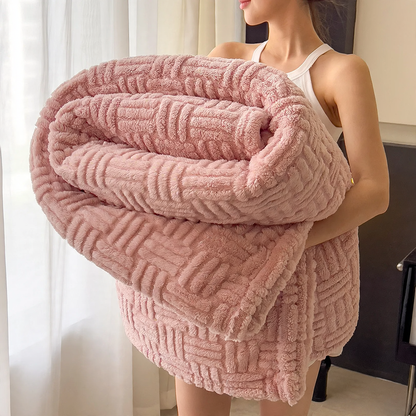 Doppellagige Jacquard-Kuscheldecke mit geometrischem Muster
