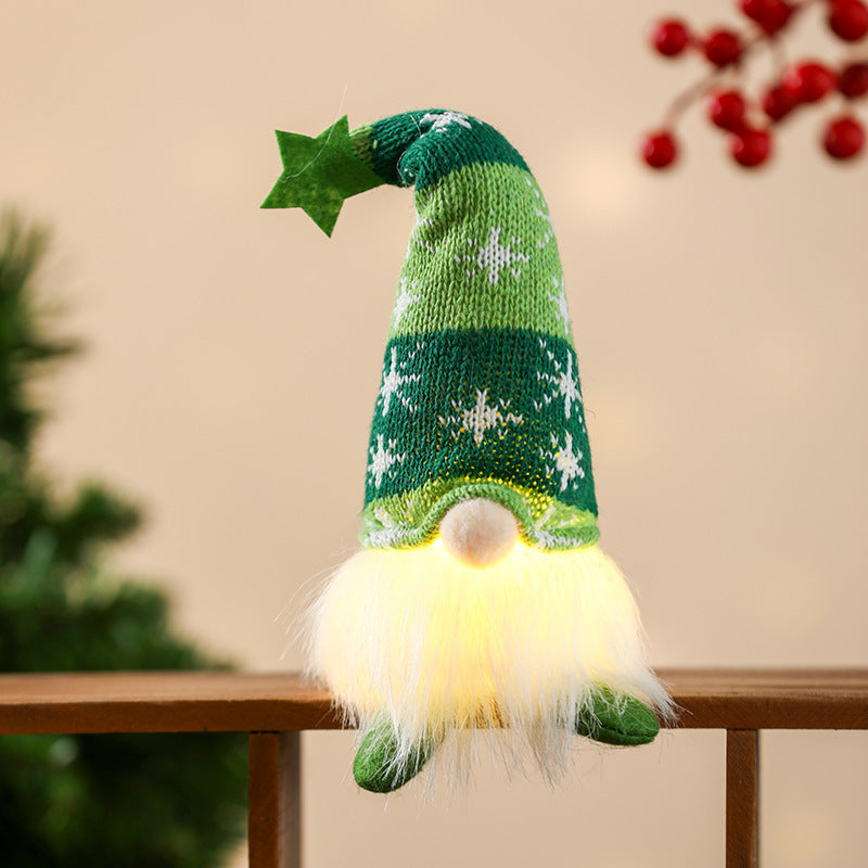 Weihnachts-Wichtelfigur mit LED-Beleuchtung und Sternenmütze