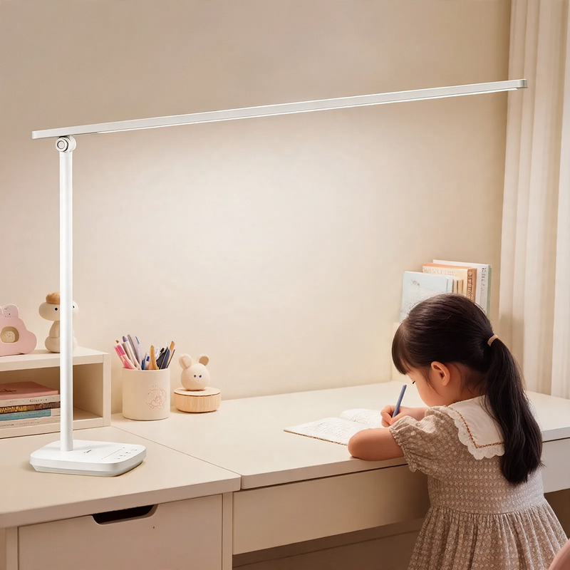 Intelligente LED-Schreibtischleuchte für Kinder