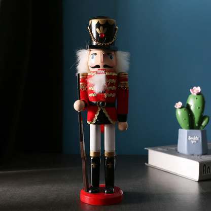 Dekorative Nussknacker-Soldatenfigur aus Kiefernholz