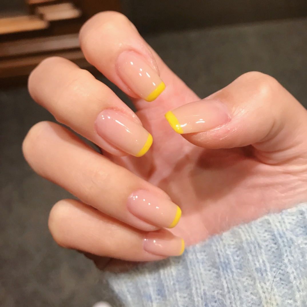 Glänzendes French Tip Press-On Nagelset