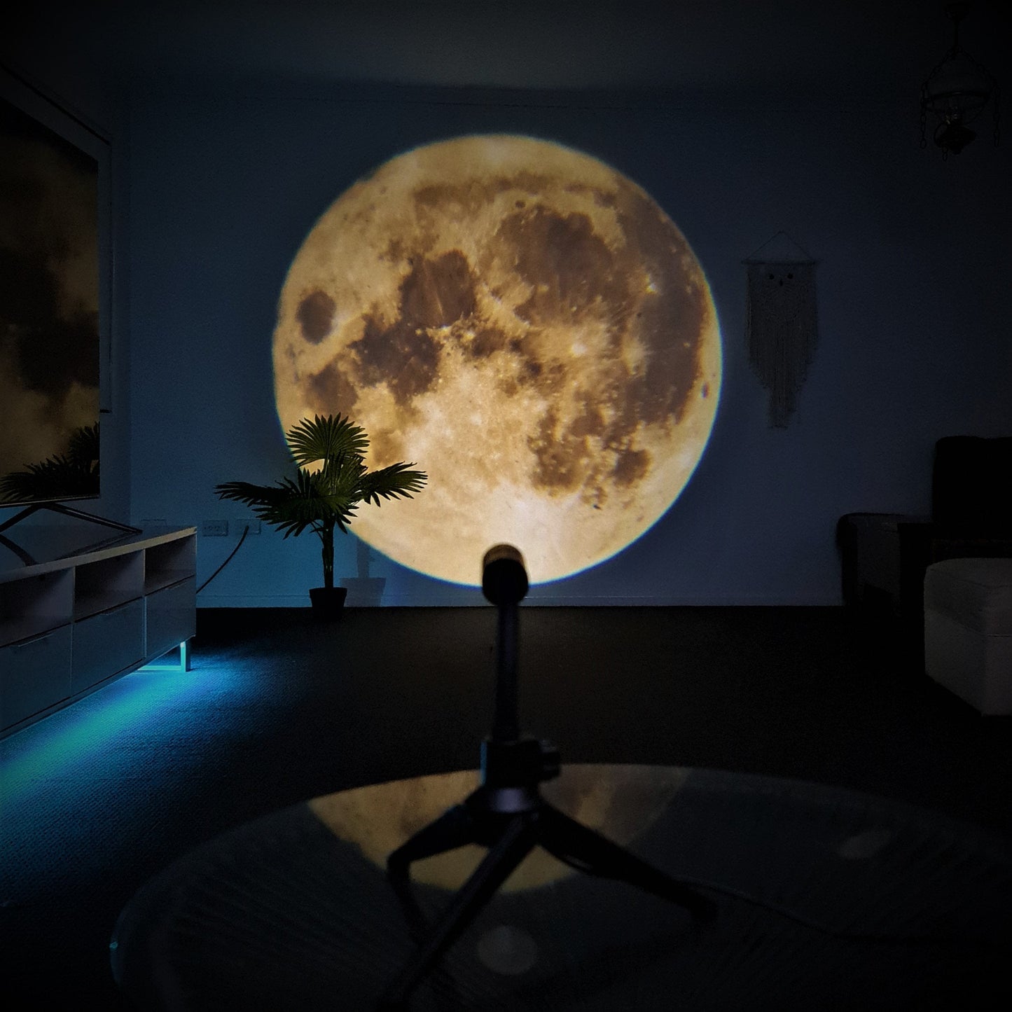 Brehn | Projektionslampe - EarthGlow - LED Erddesign - Inspiriert Neugier