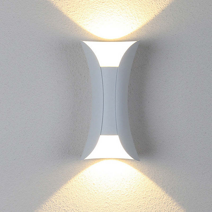 Wetterfeste LED-Aluminium-Wandleuchte für Outdoor-Eleganz