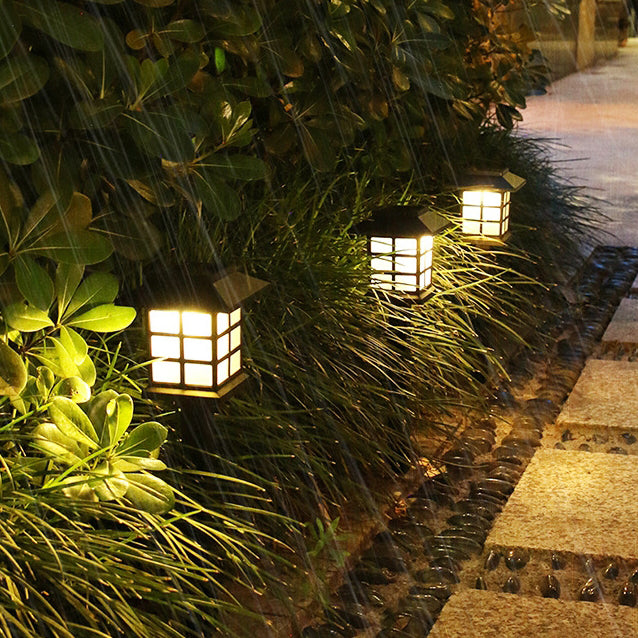 Traditionelle Rustikale Wasserdichte Solar-Haus ABS LED Außenlandschaftslicht Für Garten | Brehn