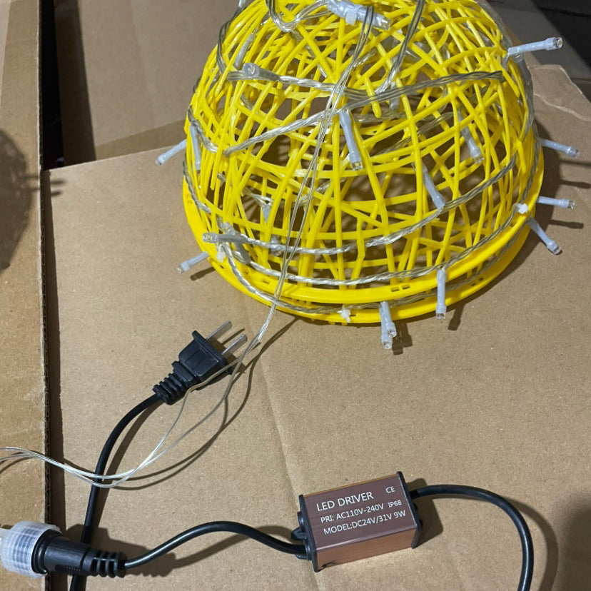 Moderne Art Deco Solar Wasserdicht Weben Ball Hängend PVC Kunststoff LED Außenlicht Landschaft Beleuchtung Für Garten | Brehn