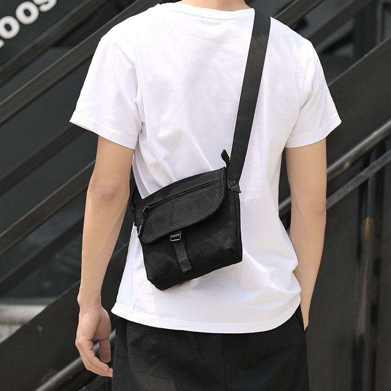 Minimalistische Utility Umhängetasche Brehn