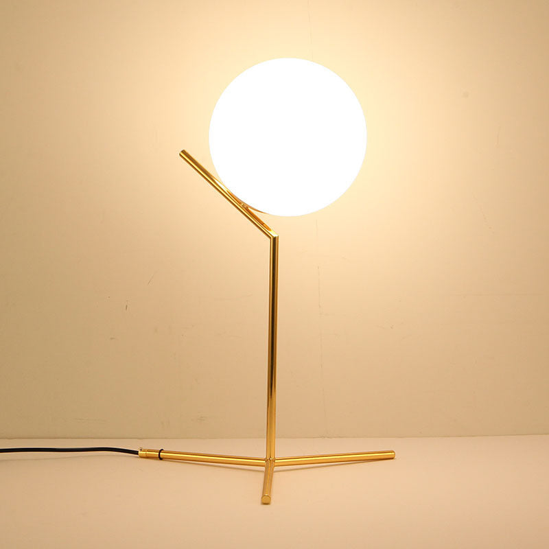 Moderne Tischlampe