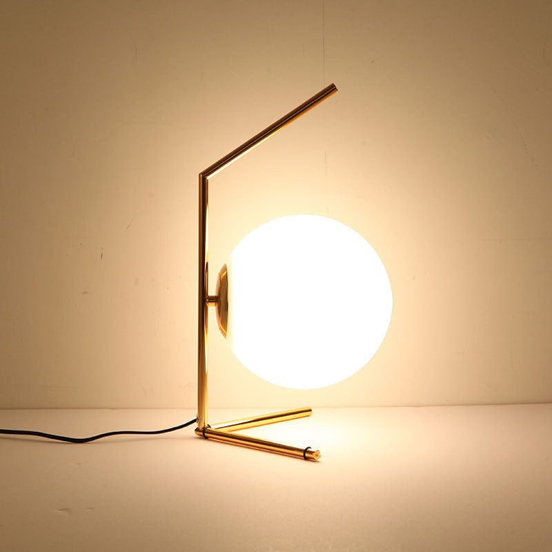 Moderne Tischlampe
