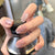 Kunstvolle Nagelkunst mit sanftem Glitzer-Effekt und elegantem Finish Brehn
