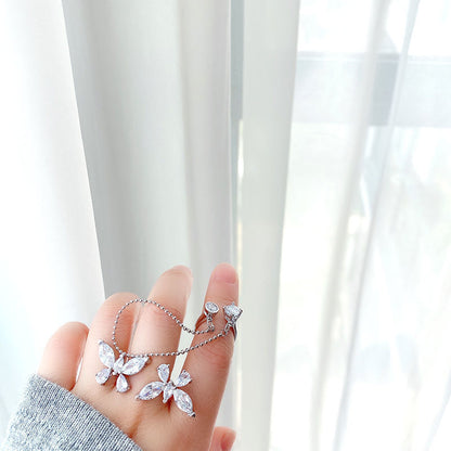 Elegante von Schmetterlingen inspirierte verstellbare Ring Brehn