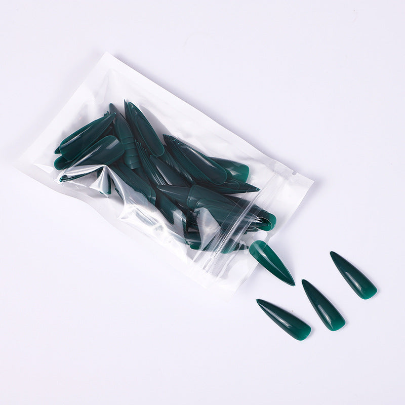 Kunstnägel im eleganten Stiletto-Stil Brehn