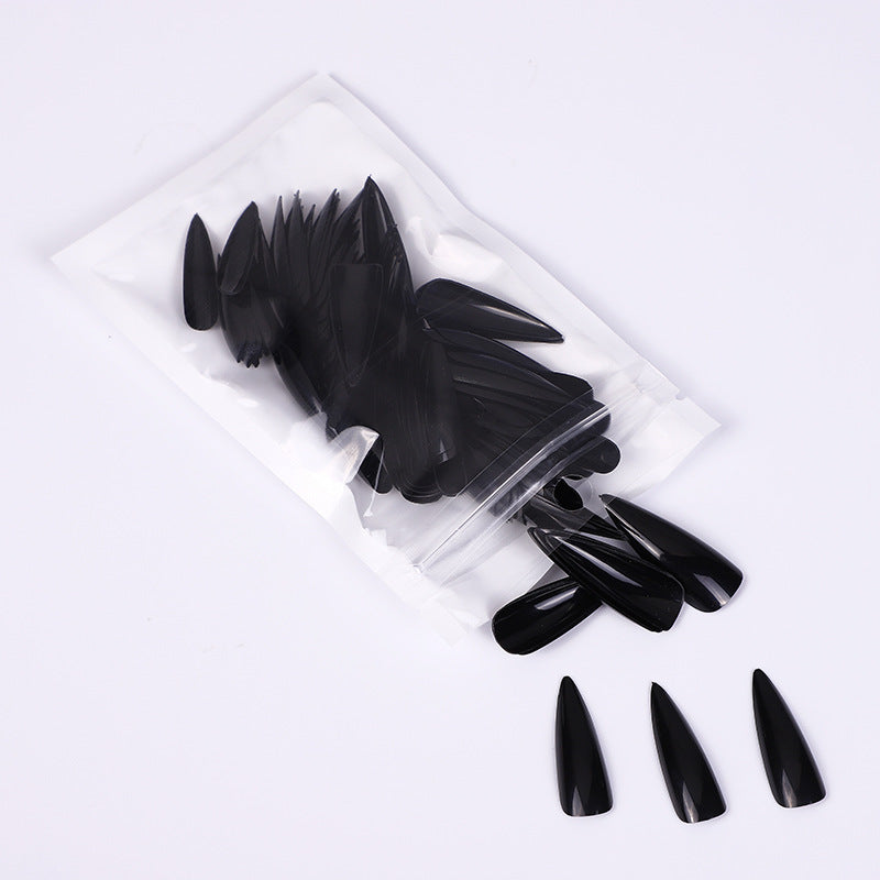 Kunstnägel im eleganten Stiletto-Stil Brehn
