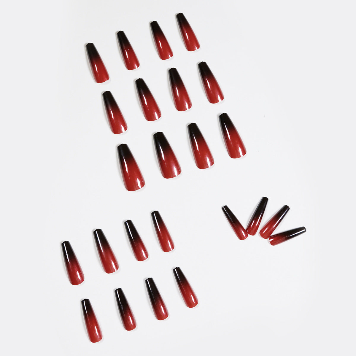 Künstliche Nagelkunst im eleganten Stiletto-Design mit glänzenden Farbverlauf Brehn