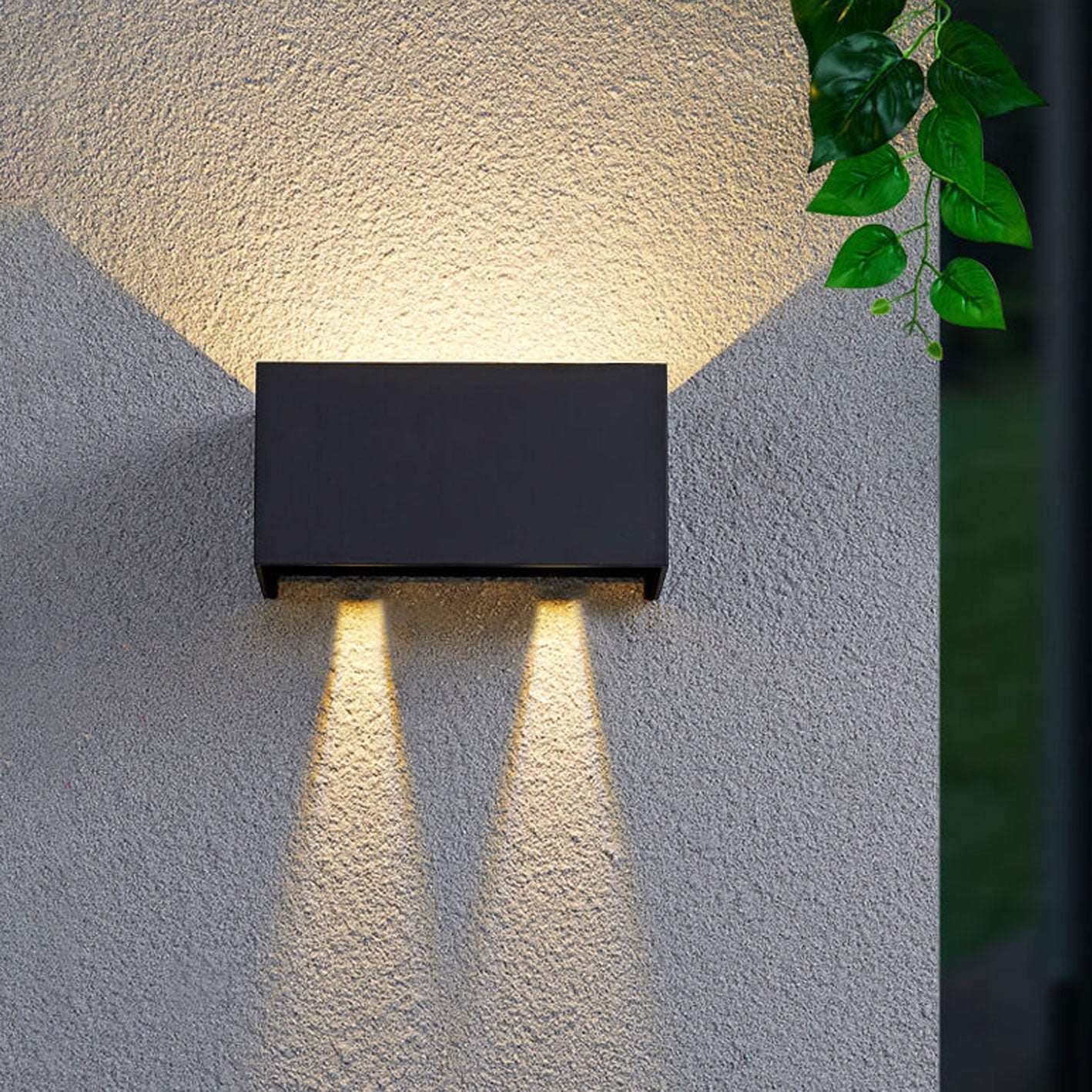 Moderne Outdoor wasserdichte rechteckige LED Up-and-Down beleuchtete Außenwandlampe | Brehn