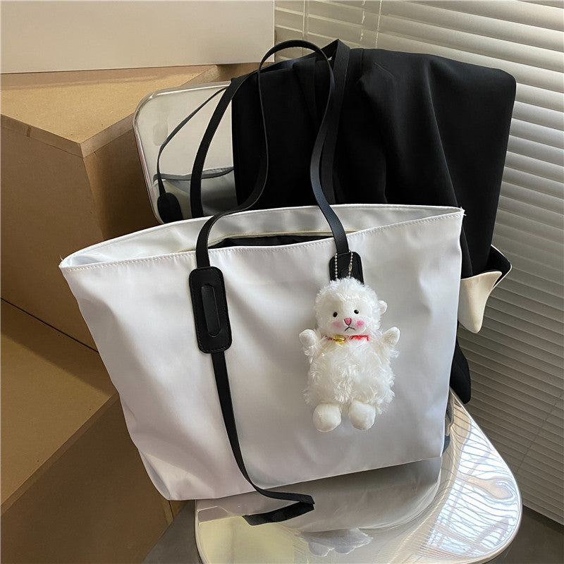 Charmantes Plüschbär Schlüsselanhänger Tote Bag