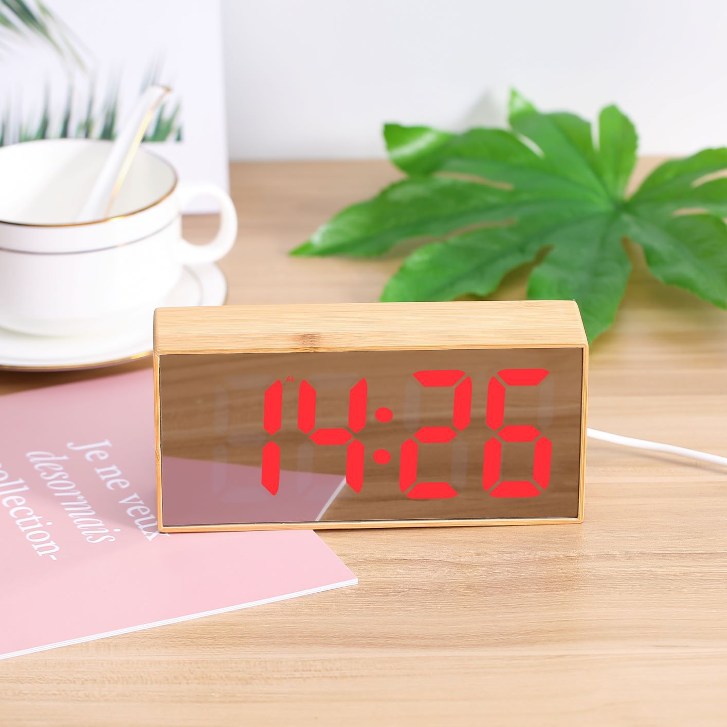 Digitaler Holz-Wecker Brehn