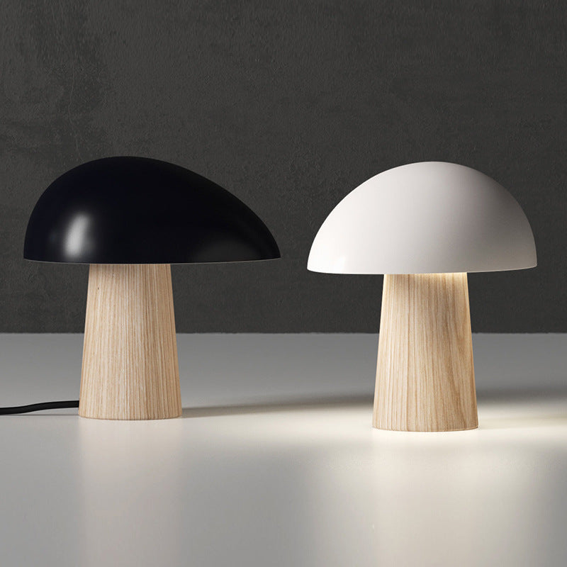 Designer Pilz Tischlampe