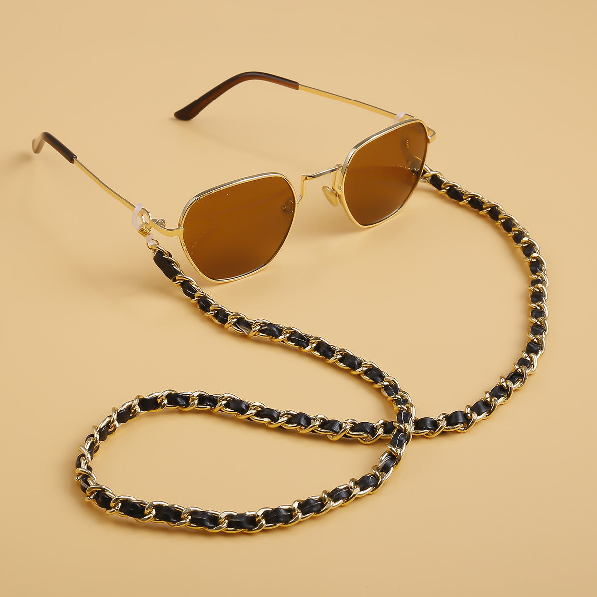 Modische Cat-Eye Sonnenbrille mit Kettenband Brehn